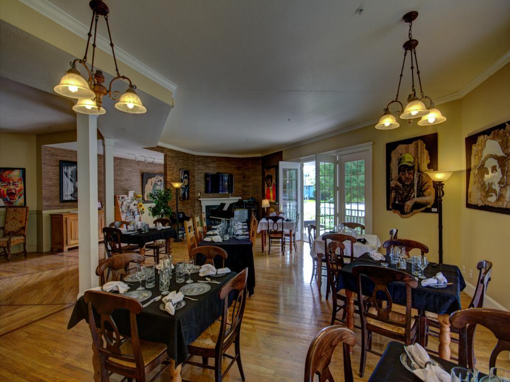 The Currier Inn Greeley Dış mekan fotoğraf
