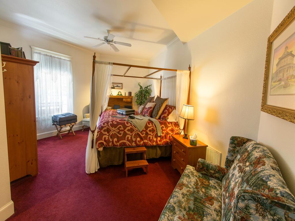 The Currier Inn Greeley Dış mekan fotoğraf